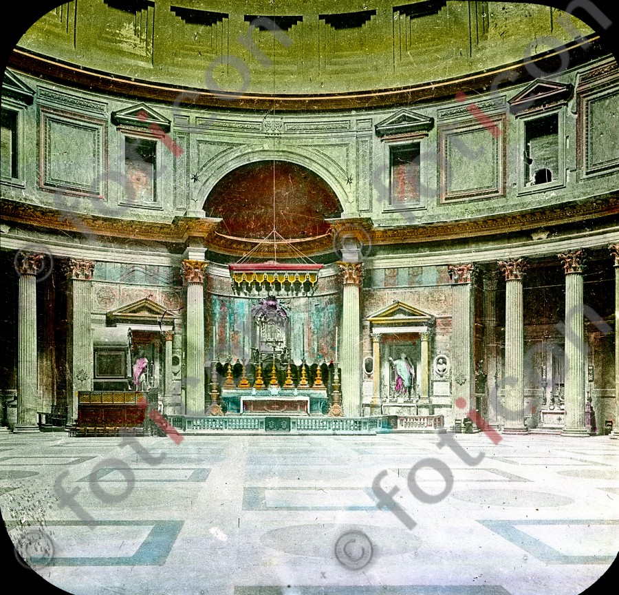 Das Innere des Pantheons  - Foto foticon-simon-033-025.jpg | foticon.de - Bilddatenbank für Motive aus Geschichte und Kultur